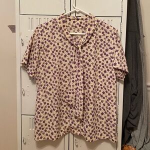 Short-Sleeved Floral Blouse